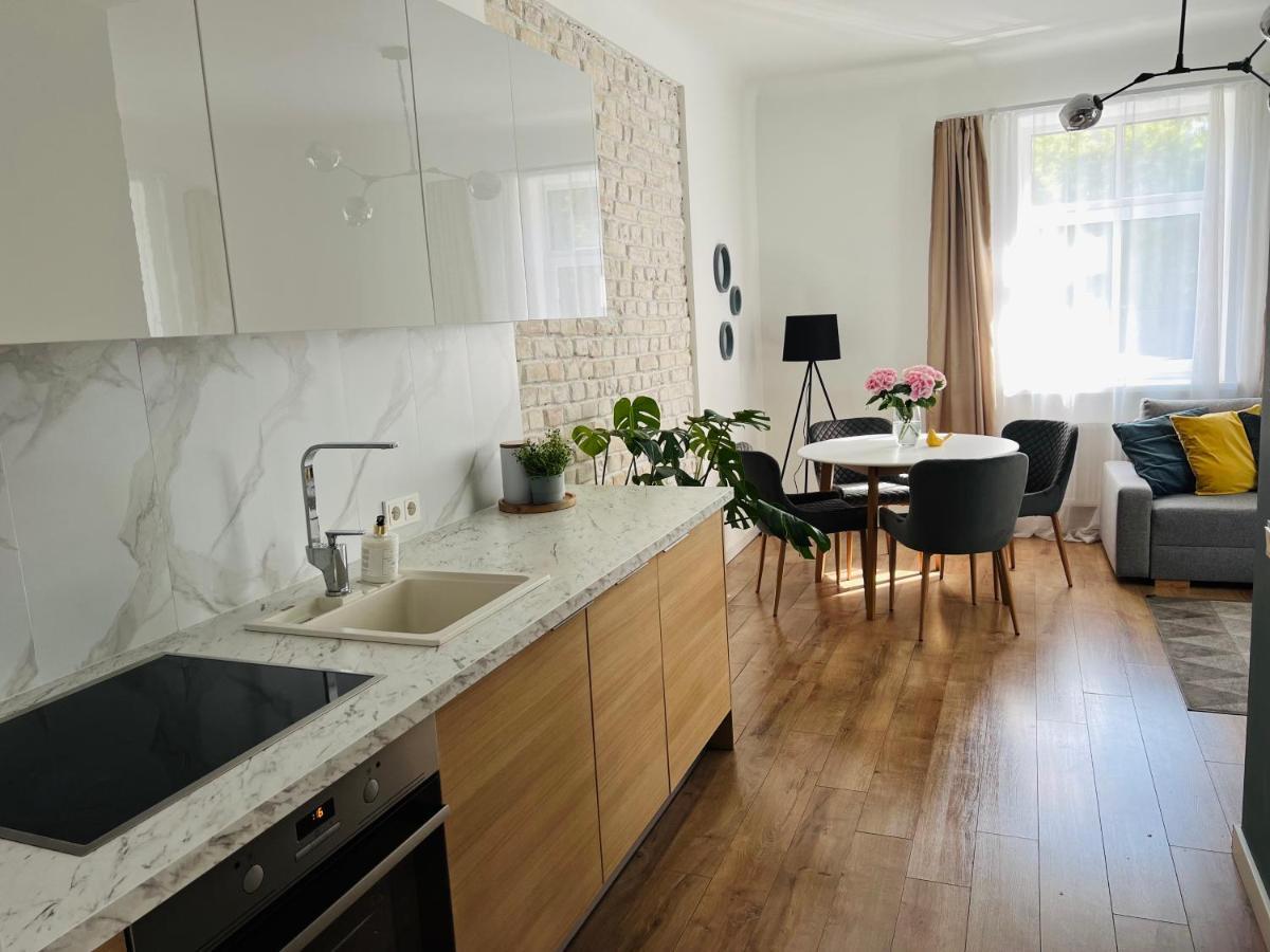 The Right Coast Apartment With Free Private Parking Riga Exterior foto