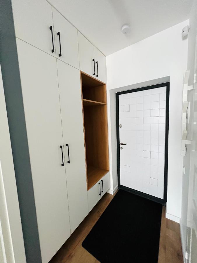 The Right Coast Apartment With Free Private Parking Riga Exterior foto